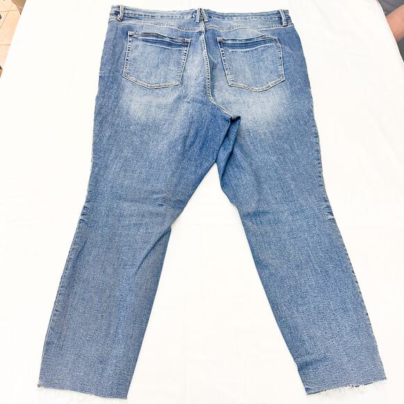 Good American Good Leg Crop Stretch Denim Jeans GLCRE873T Blue473 SIze 24 Plus - Picture 3 of 8